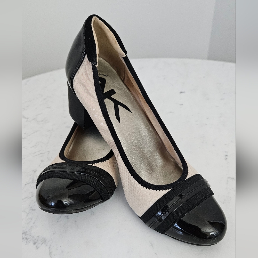 Ann Klein Black and Cream Women's heels 9.5